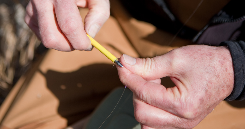 tying fishing knots