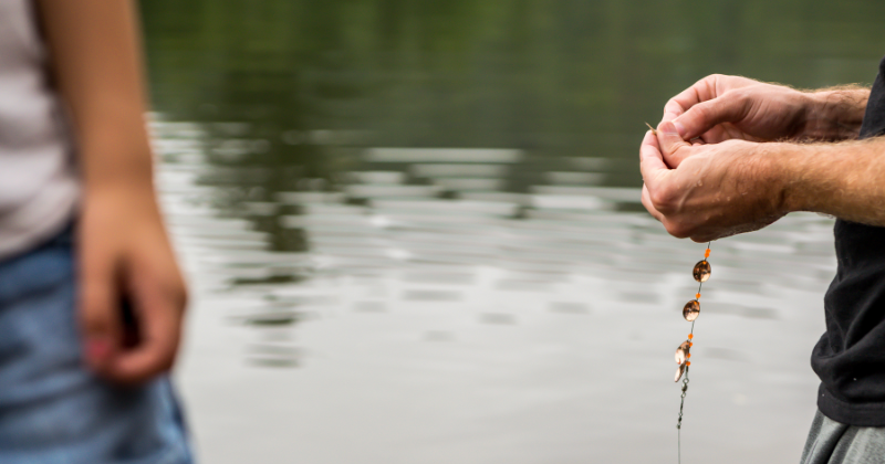 tying fishing knots